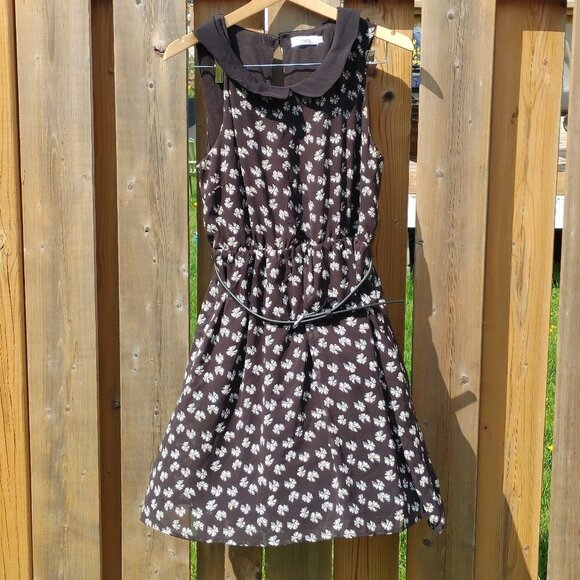 Beautiful Ricki's Dress Bow Pattern Belted Dress Woman's Medium PETER PAN COLLAR - Picture 1 of 9